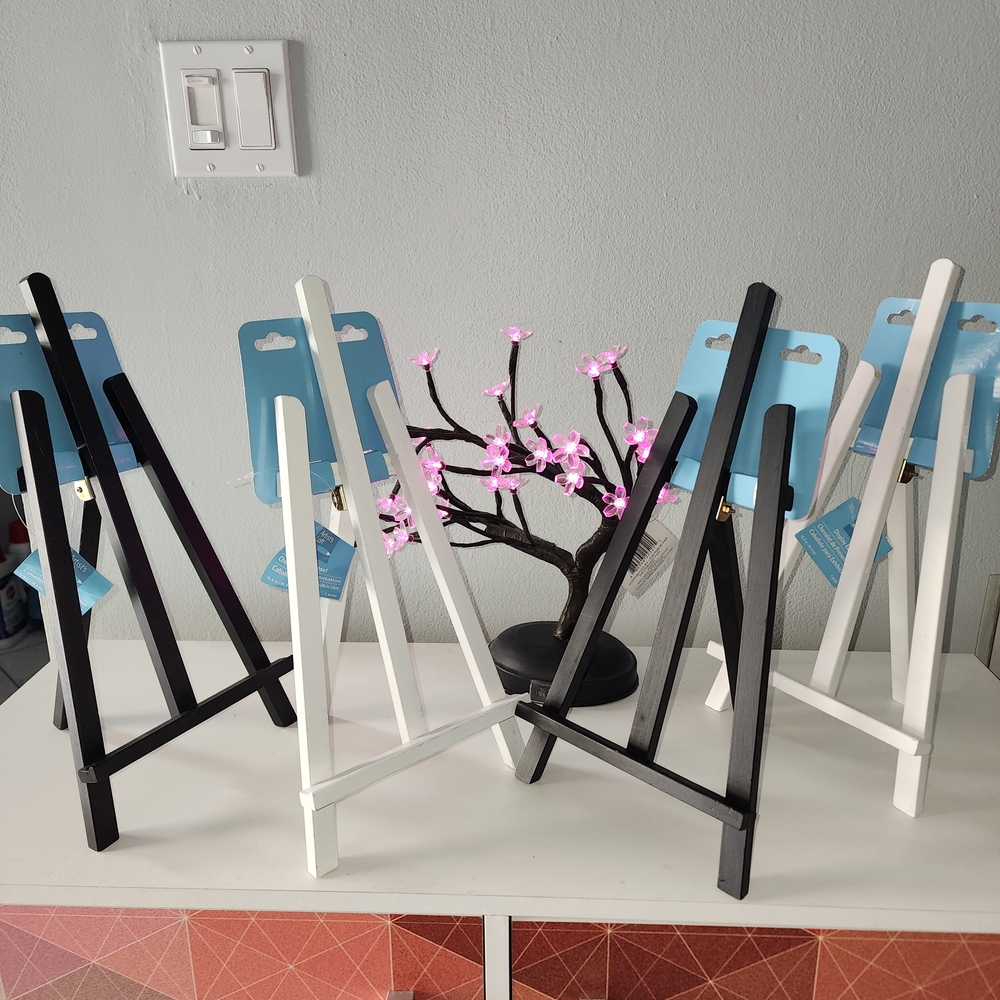 3 For $25.   15 X 5 Inch Tabletop Easels 2 Black And 2 White